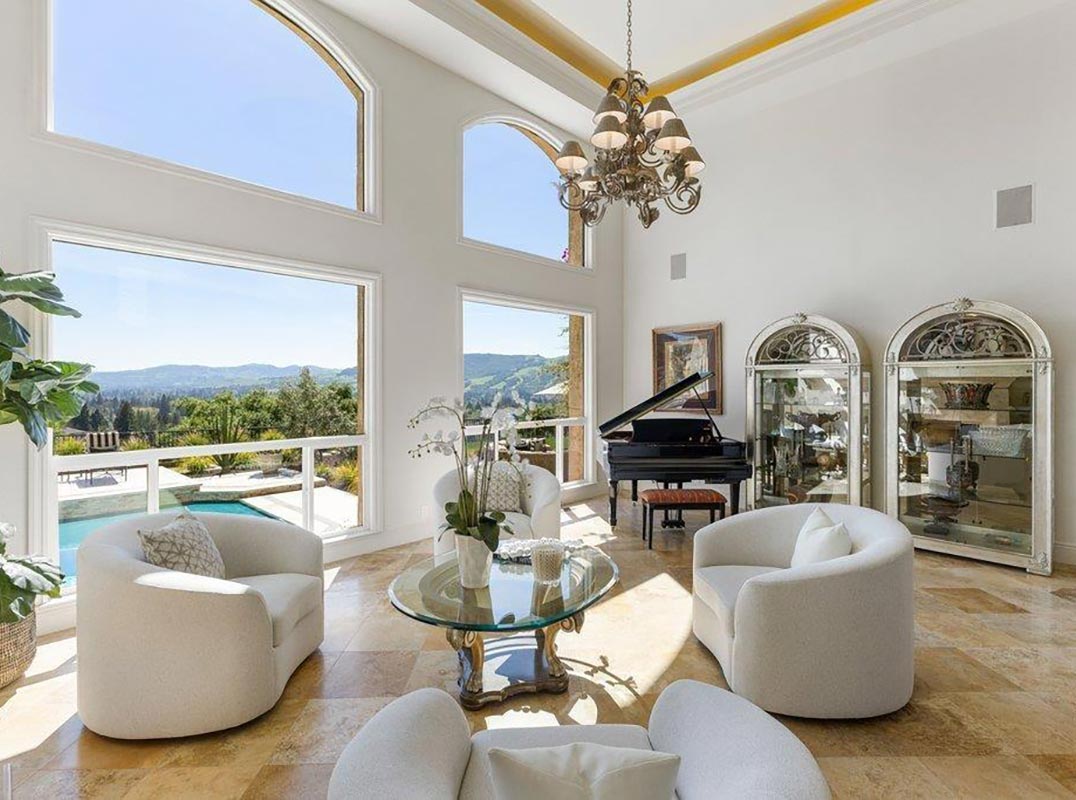 An Italian Villa Where Every Detail Inspires Extraordinary Living.